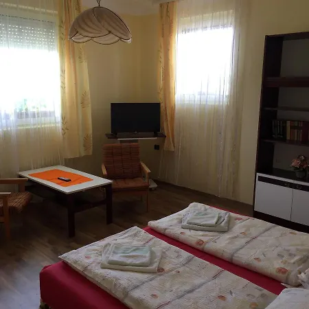 Affittacamere éva Apartman Bük