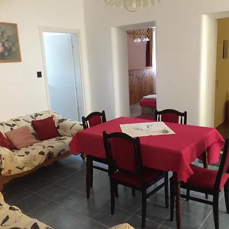 éva Apartman Bük