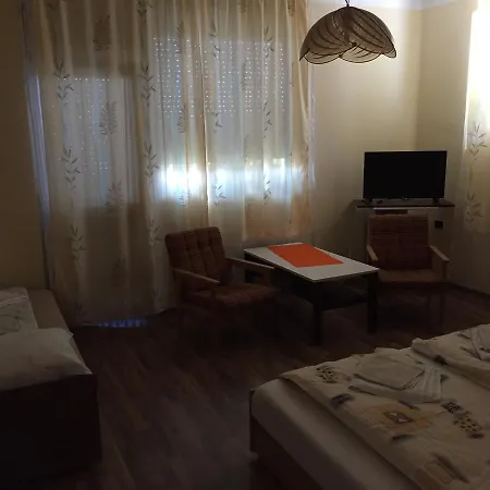 éva Apartman Affittacamere Bük